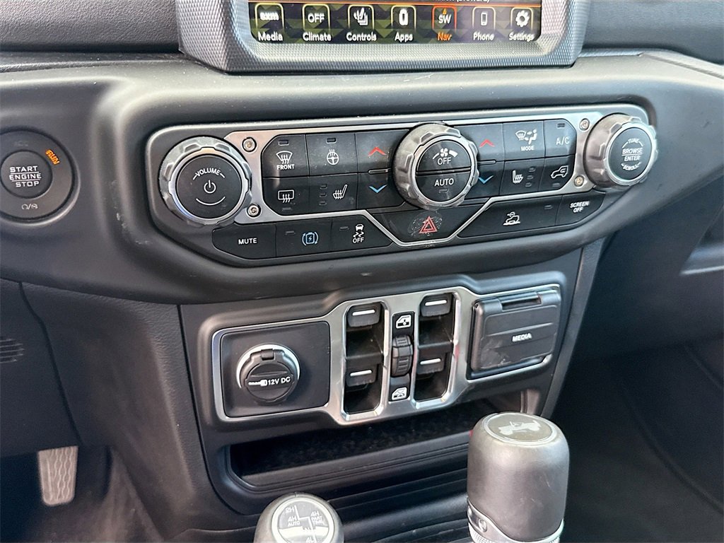 Used 2023 Jeep Wrangler Unlimited Sahara w/ Cold Weather Group image 17