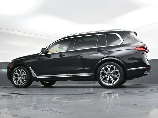 Used 2024 BMW X7 xDrive40i image 38