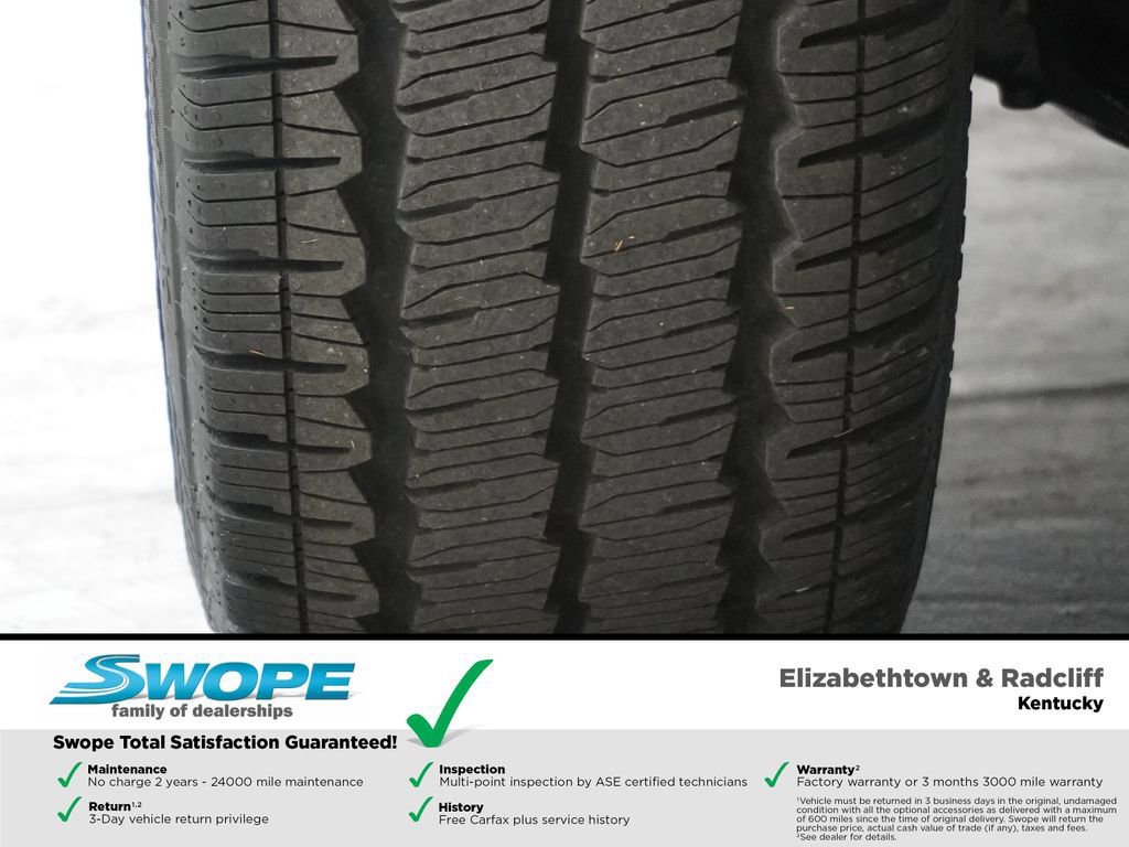 New 2023 Ford E-Transit Medium Roof w/ Interior Upgrade Package image 31