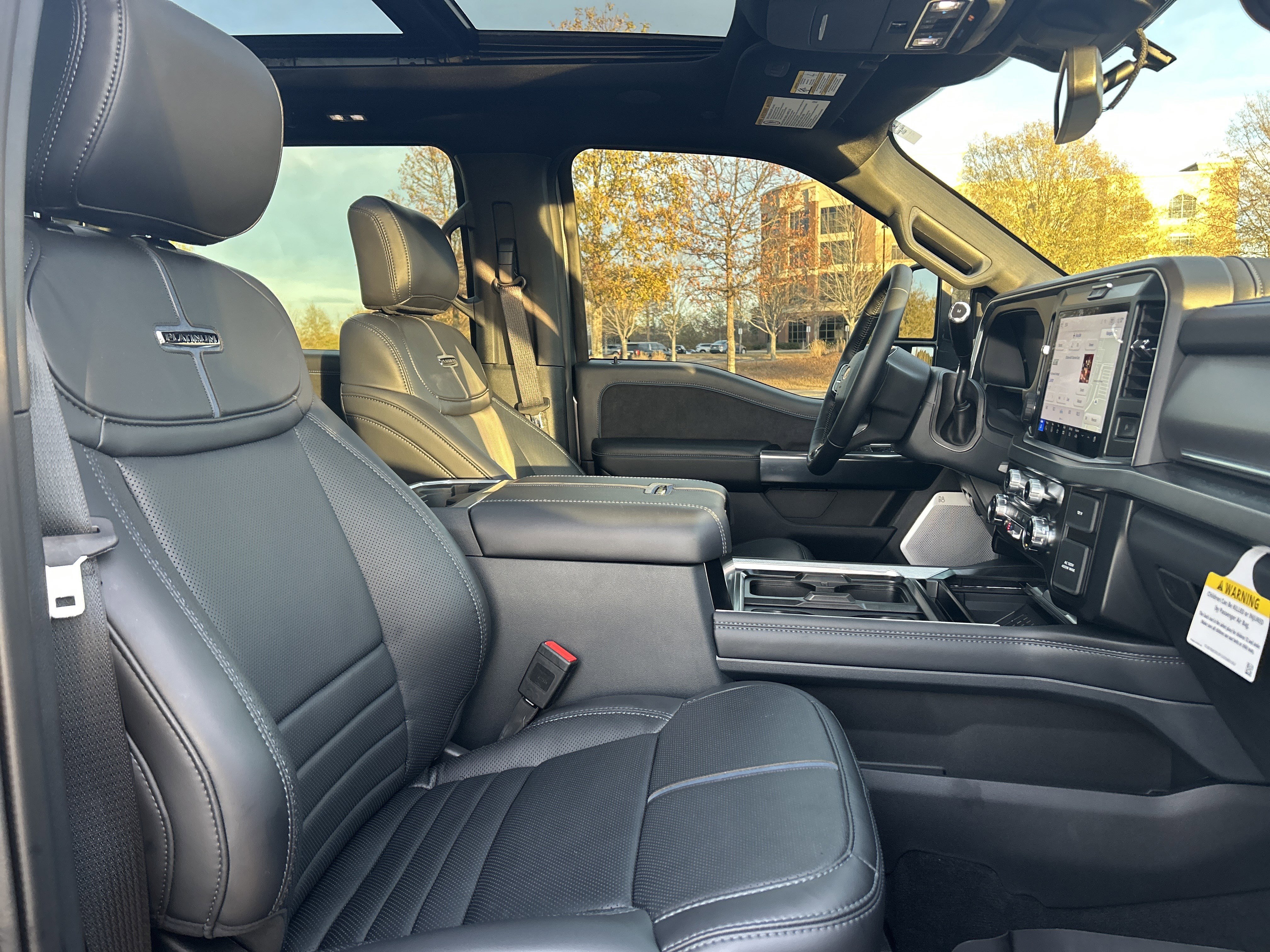 Used 2025 Ford F450 Platinum image 31