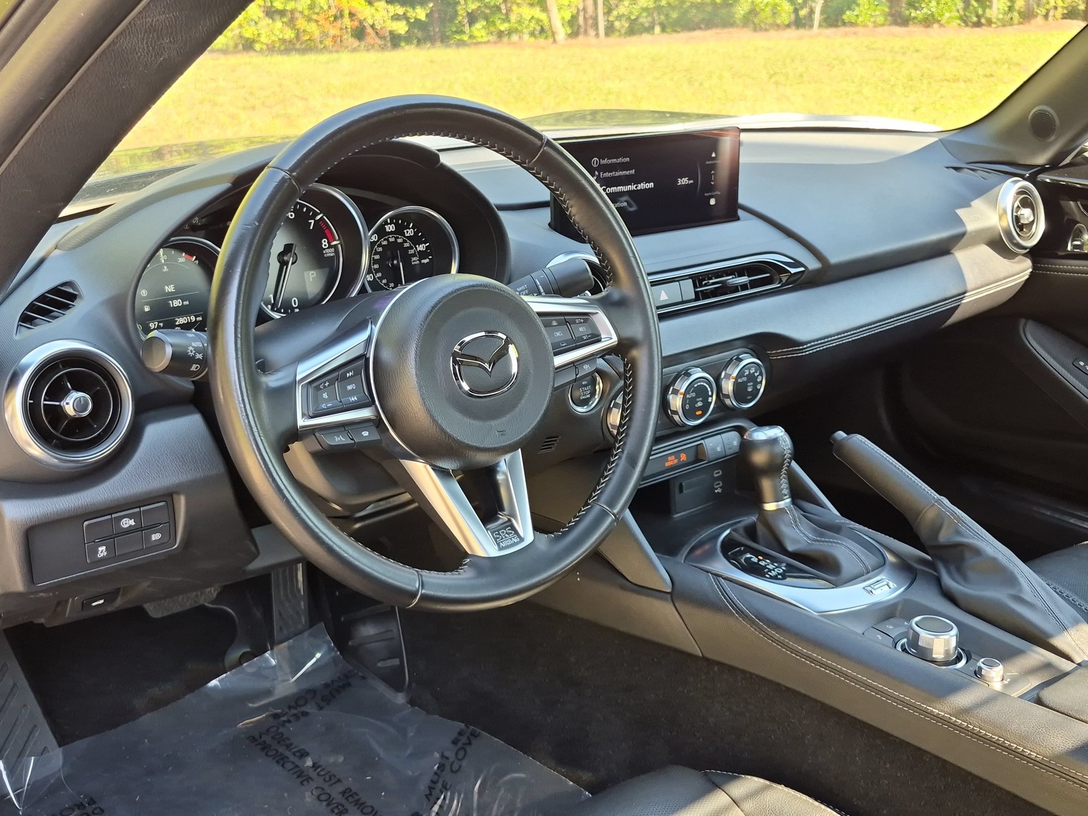 Used 2025 MAZDA MX-5 Miata RF Grand Touring RWD image 4