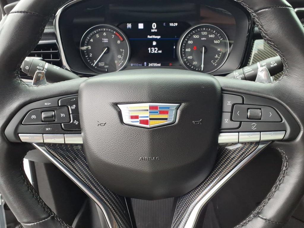 Used 2024 Cadillac XT6 Sport w/ Technology Package AWD/4WD image 6