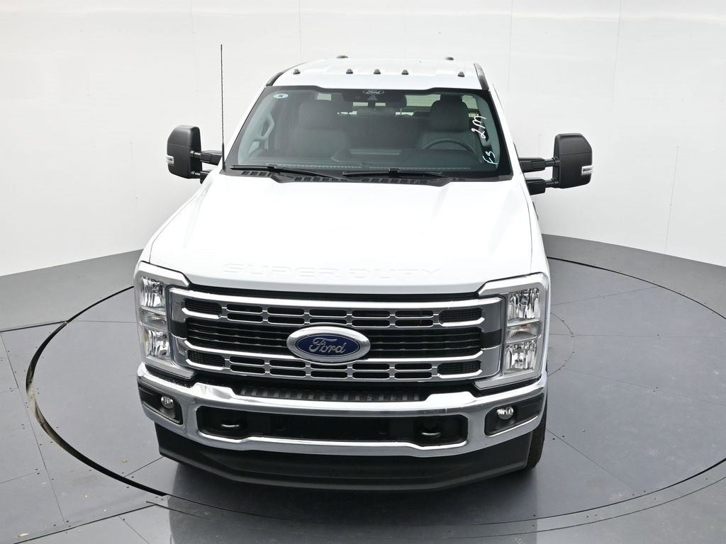 New 2026 Ford F350 XLT image 37