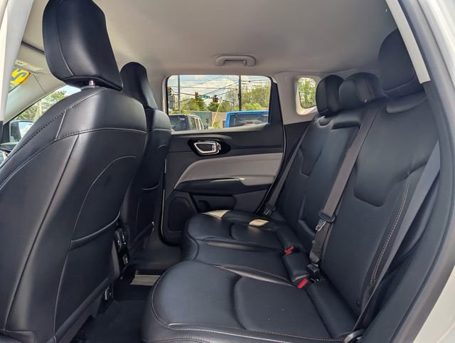 Used 2022 Jeep Compass Limited AWD/4WD image 17