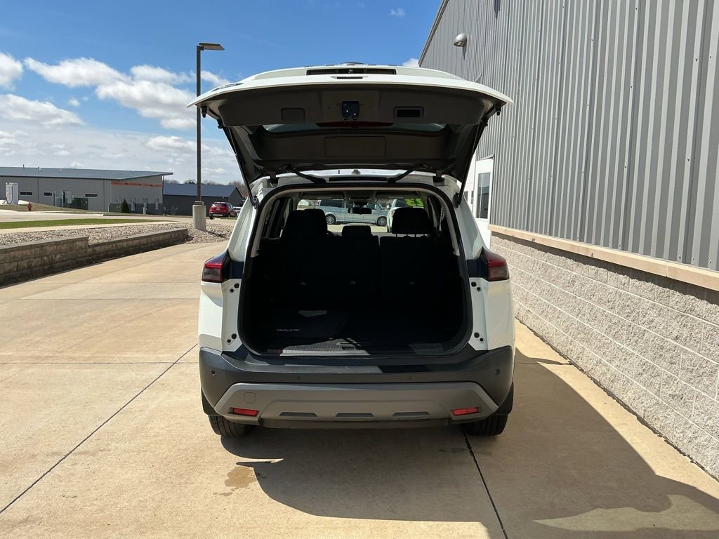 Used 2023 Nissan Rogue S image 20
