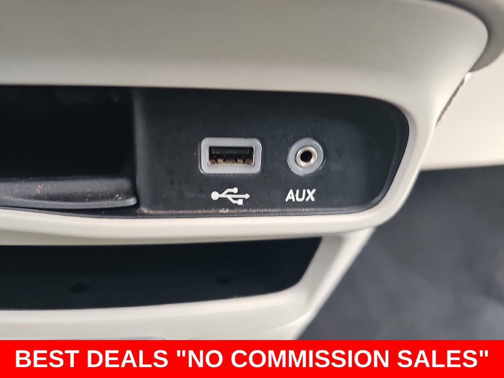 Used 2018 Chrysler Pacifica Touring-L FWD image 25