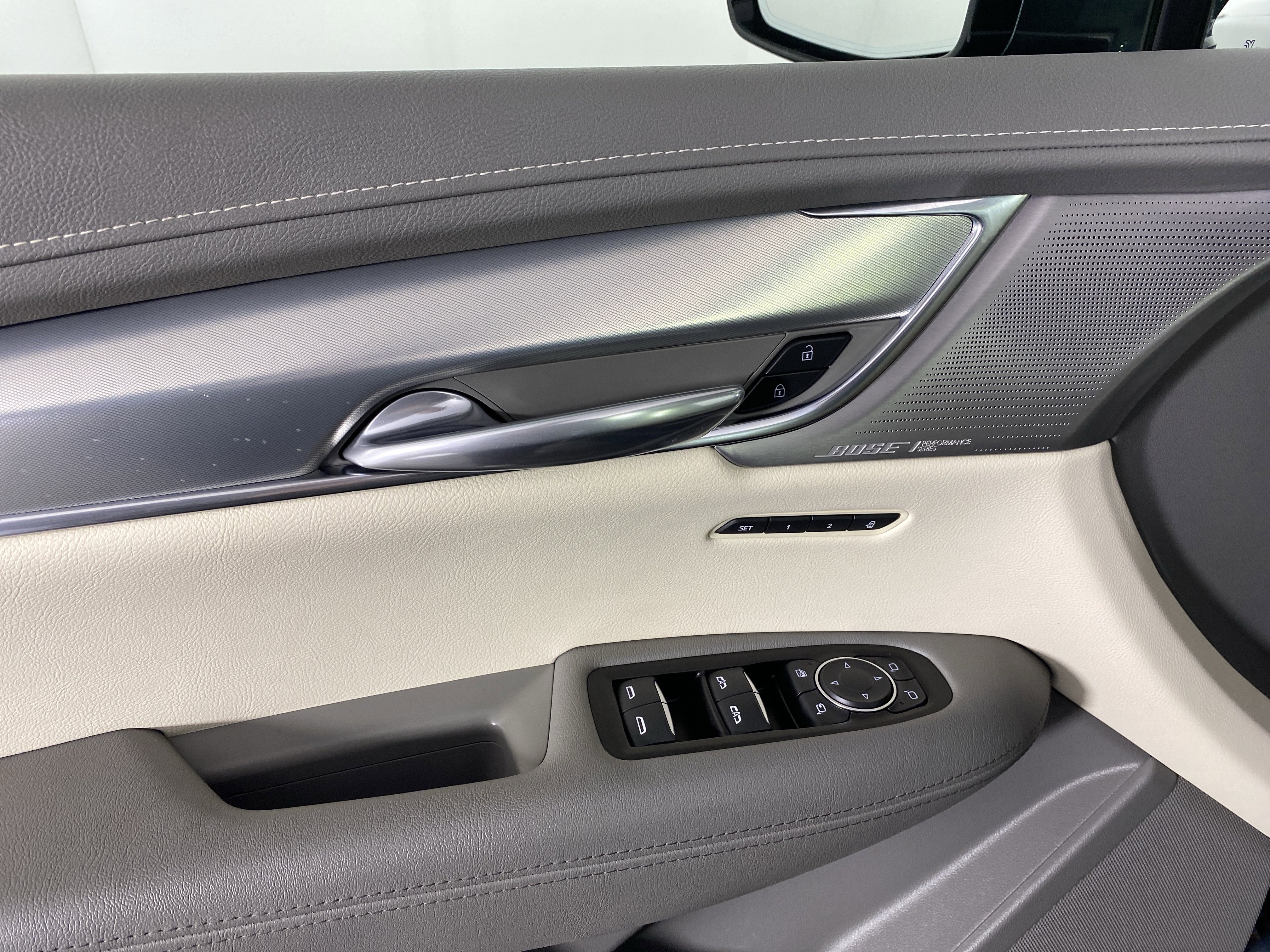 Used 2021 Cadillac XT5 Premium Luxury image 16