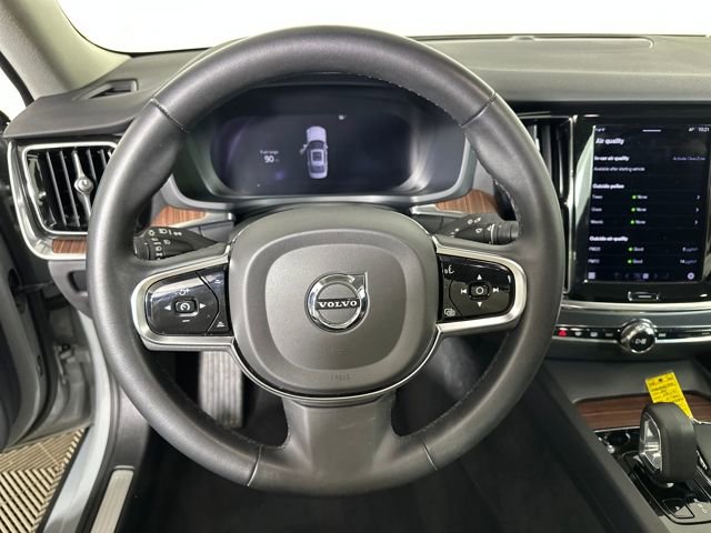 Used 2024 Volvo S60 B5 Plus image 14