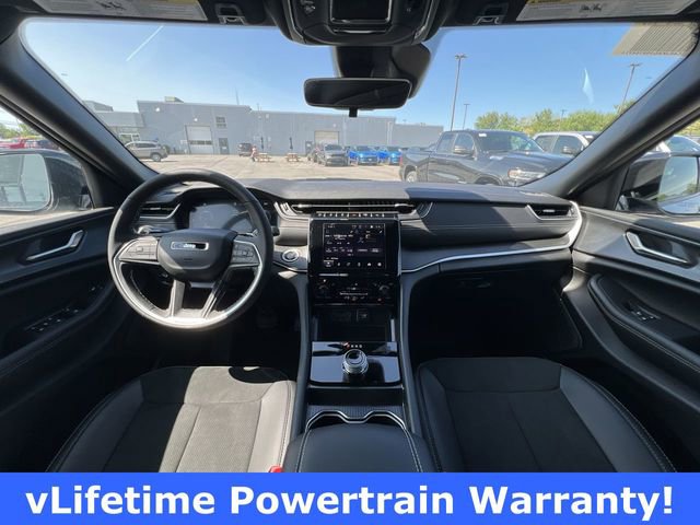 New 2025 Jeep Grand Cherokee L Laredo image 14