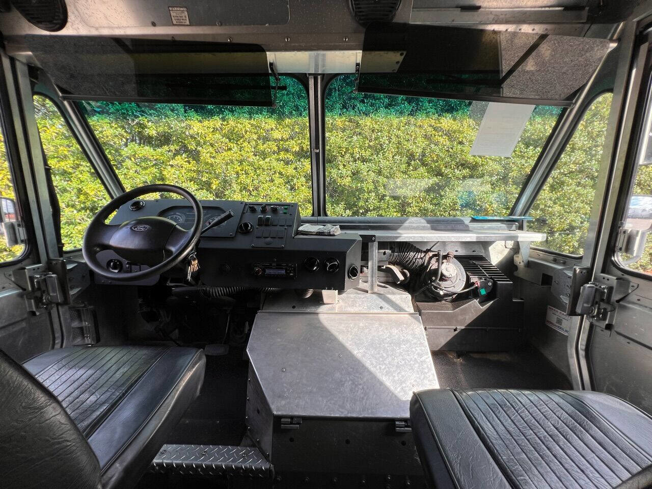 Used 2014 Ford E-350 and Econoline 350 Super Duty w/ A/C Prep Package image 21