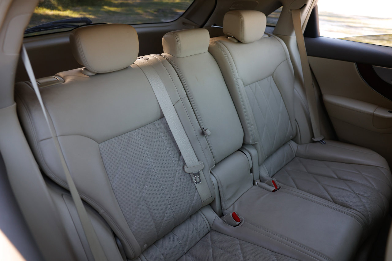 Used 2009 INFINITI FX35 AWD w/ Navigation Pkg image 14