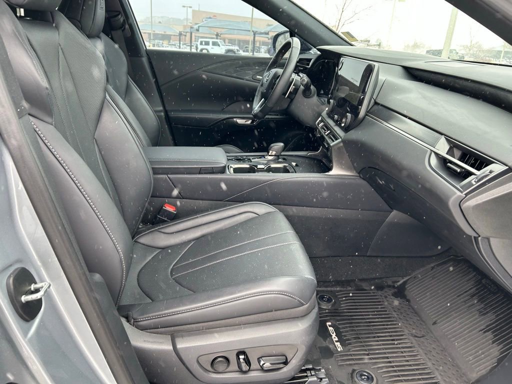 Used 2023 Lexus RX 350 image 31