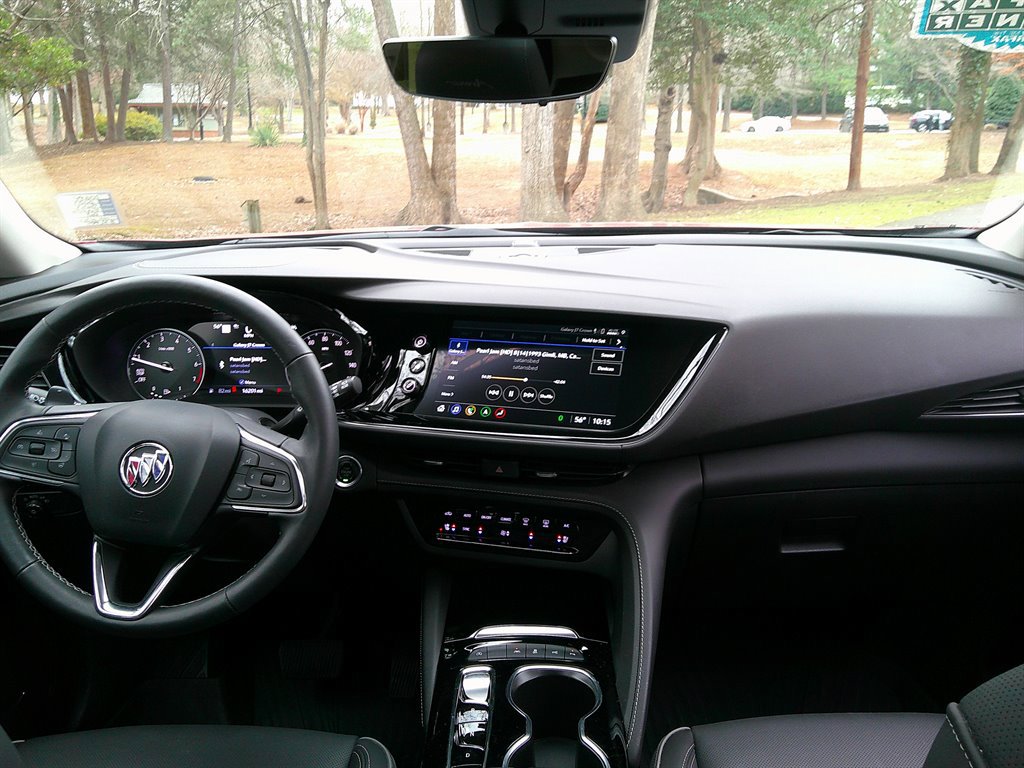 Used 2023 Buick Envision Avenir image 19