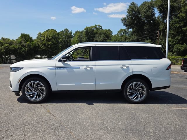 New 2027 Lincoln Navigator Reserve AWD/4WD image 4