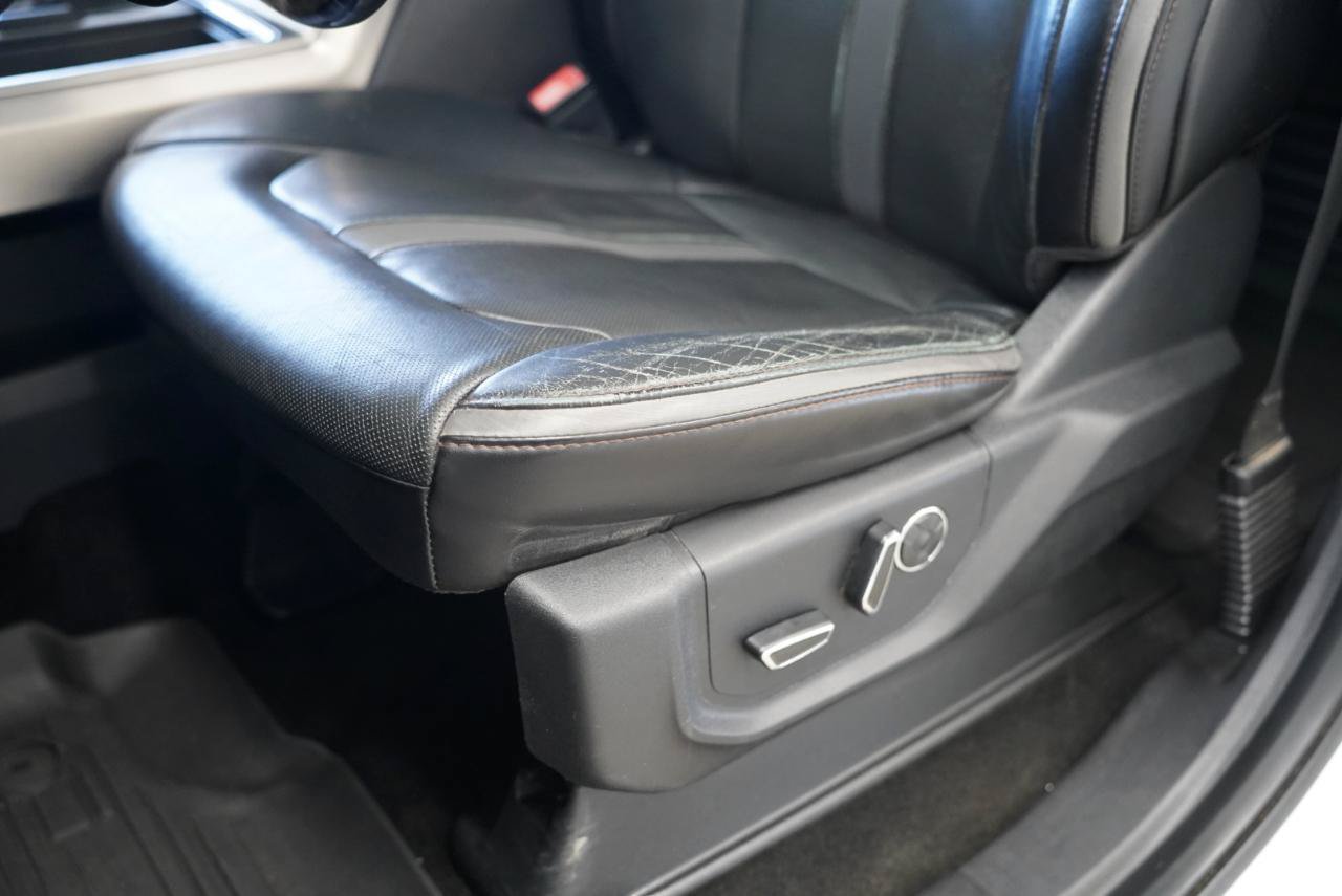 Used 2018 Ford F250 Platinum w/ Platinum Ultimate Package AWD/4WD image 28