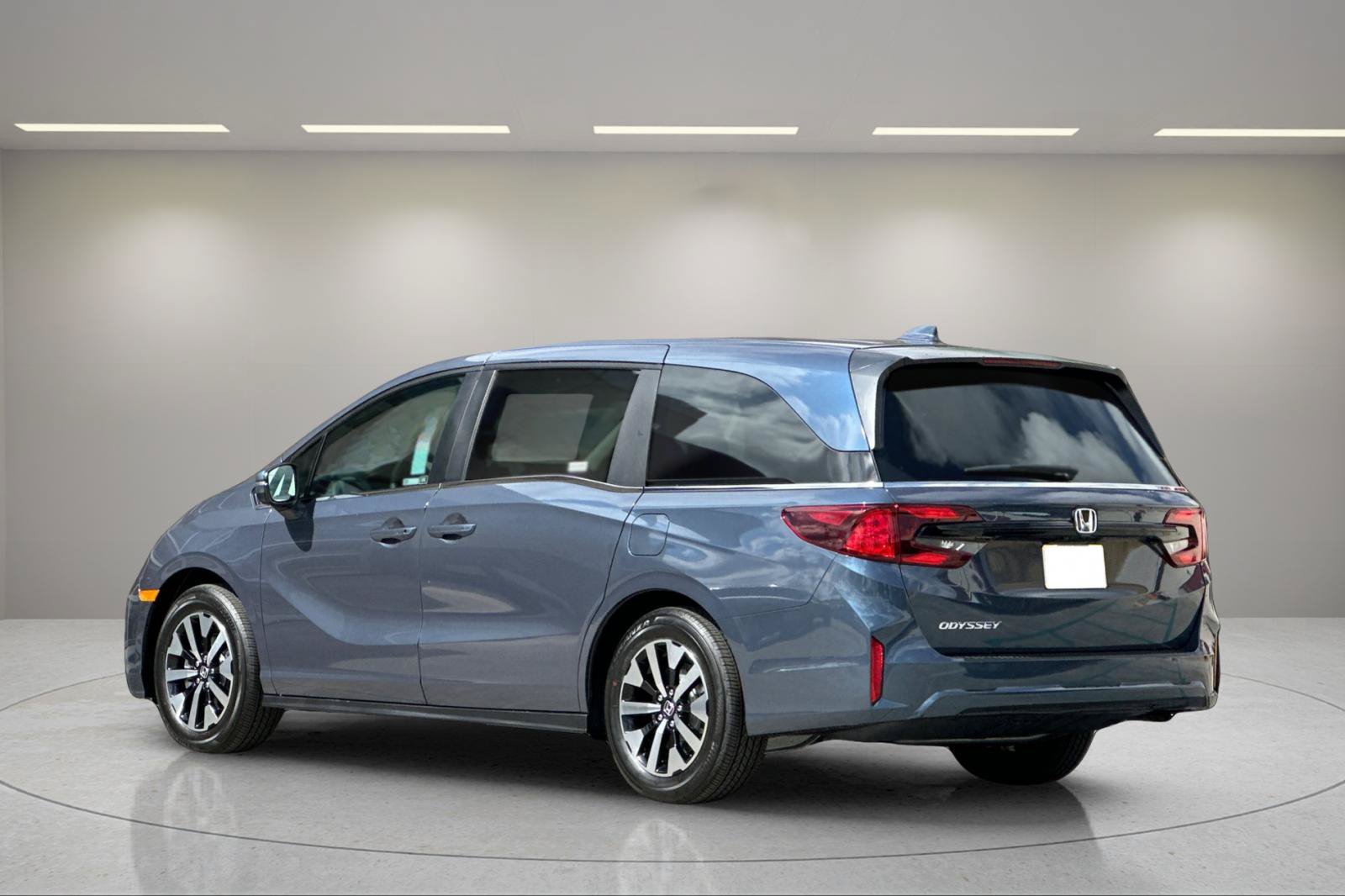 New 2026 Honda Odyssey EX-L image 5