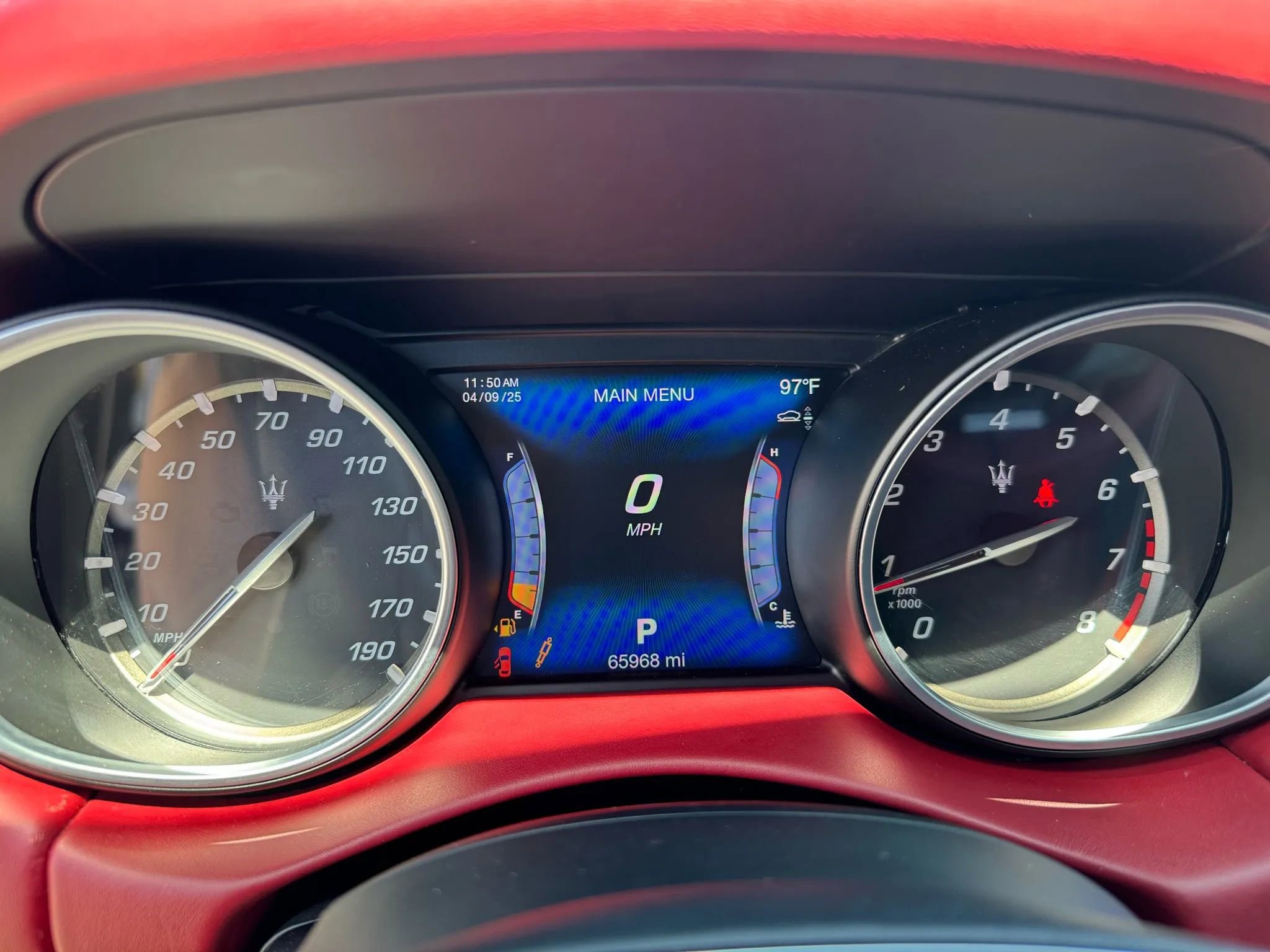 Used 2017 Maserati Levante w/ Luxury Package image 14