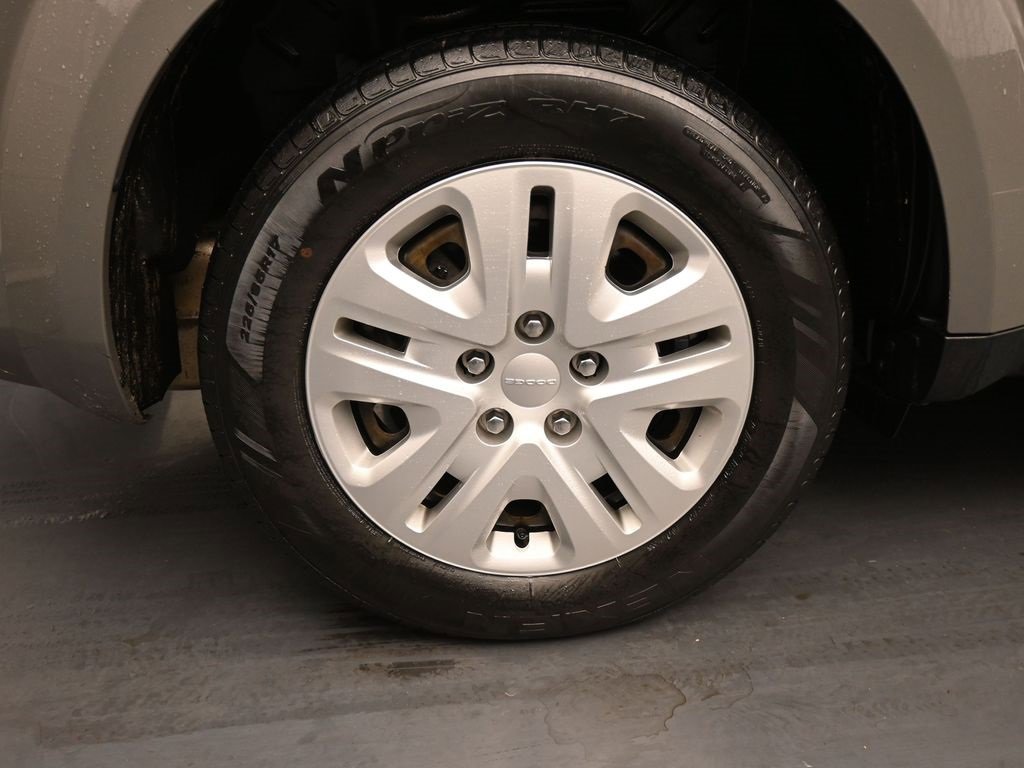 Used 2019 Dodge Journey SE image 10