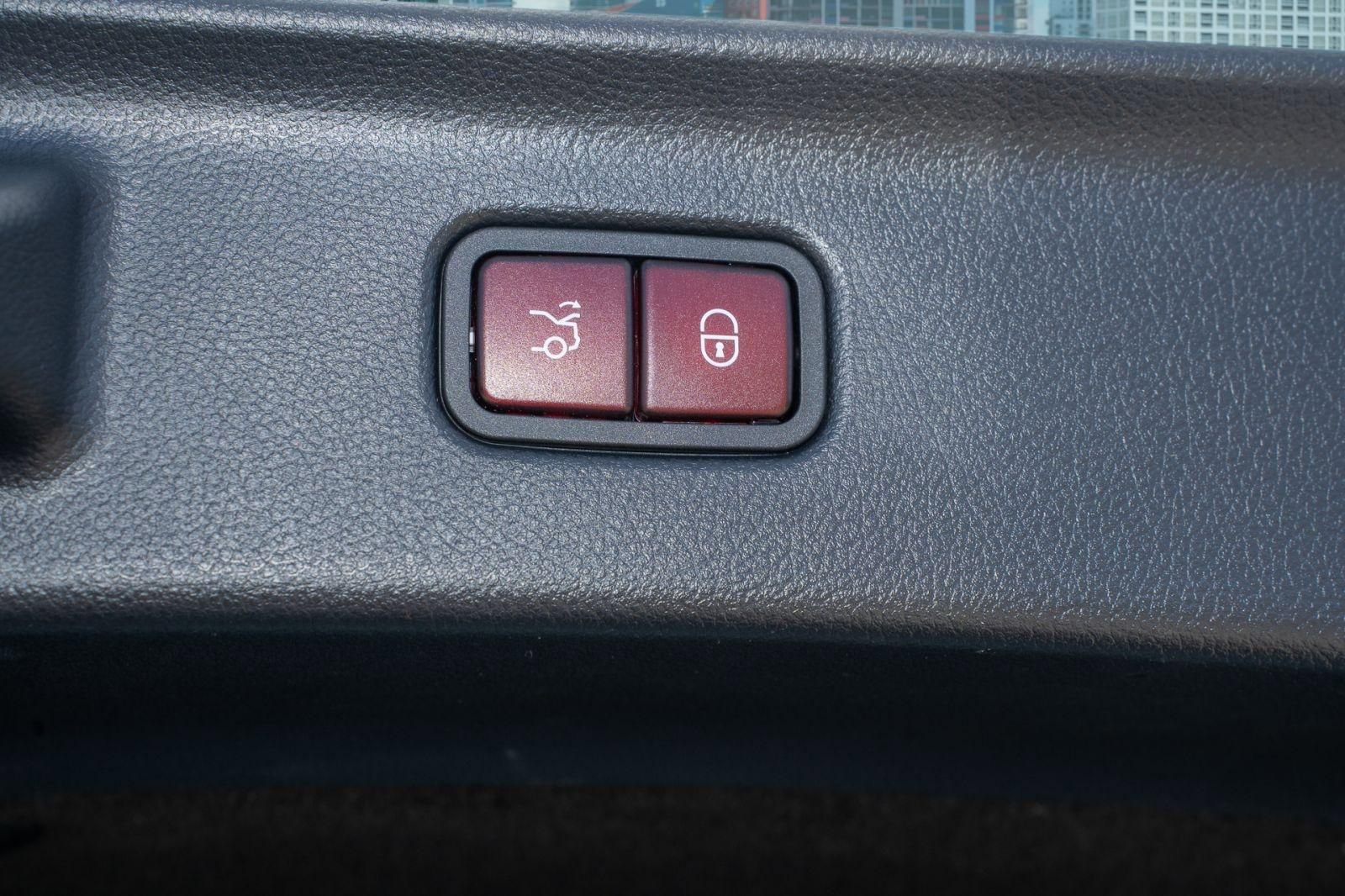 Used 2022 Mercedes-Benz S 500 S 500 w/ AMG Line Package image 15