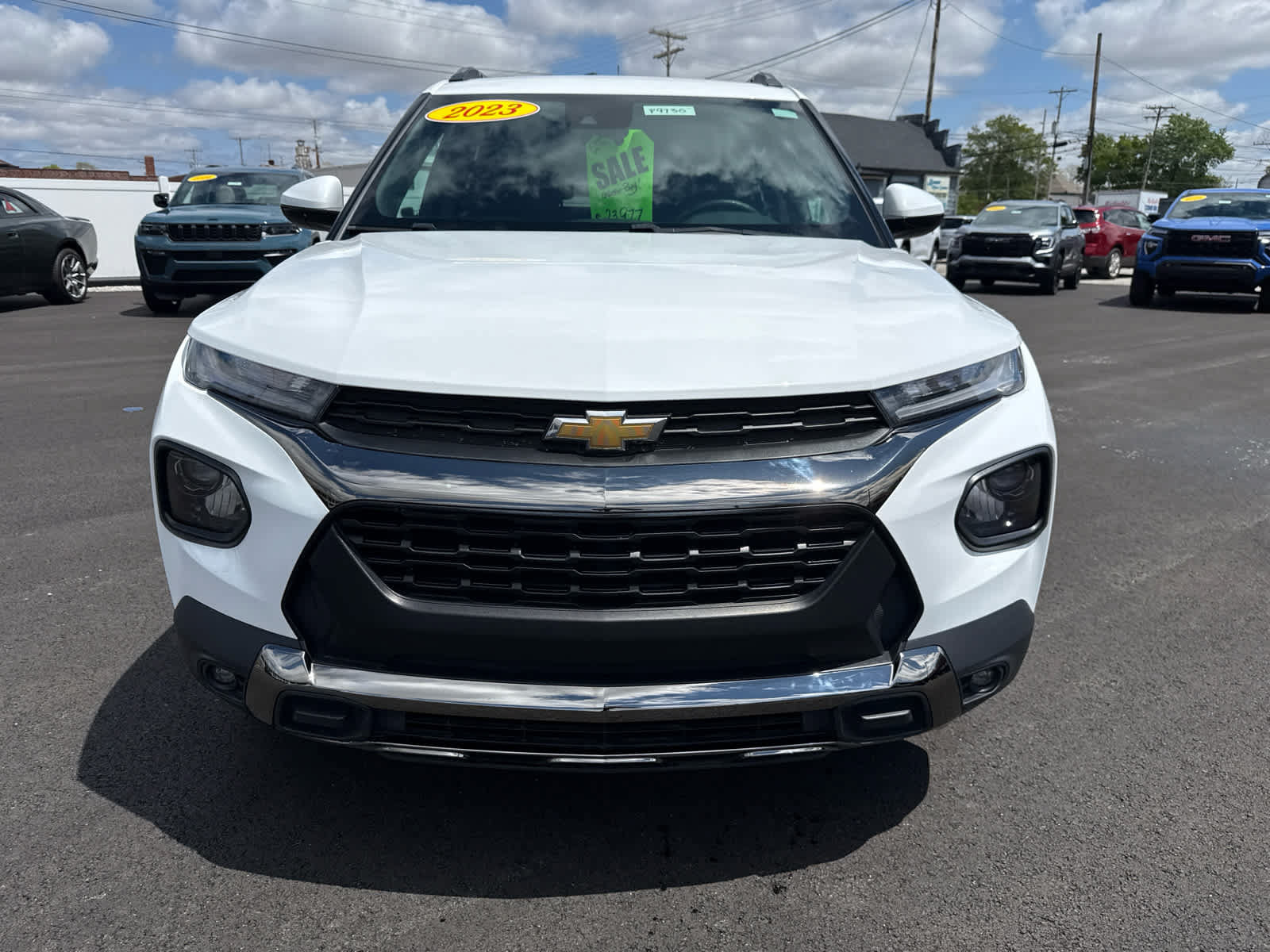 Used 2023 Chevrolet TrailBlazer ACTIV FWD image 3