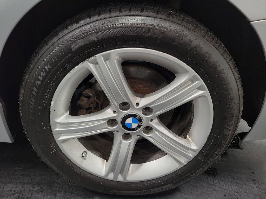 Used 2015 BMW 328i xDrive Sedan w/ Premium Package image 11