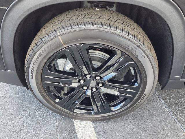 New 2026 GMC Acadia Elevation w/ Super Cruise Package FWD image 9