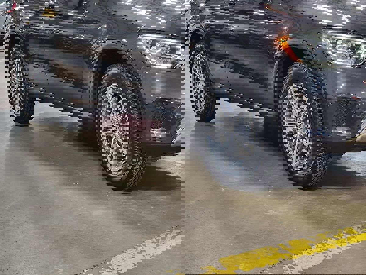 Used 2021 Mercedes-Benz GLC 300 image 16