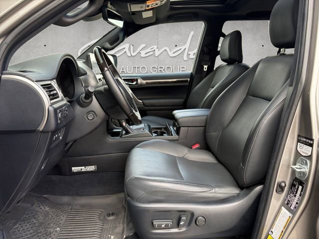 Used 2023 Lexus GX 460 Luxury w/ Accessory Package image 19