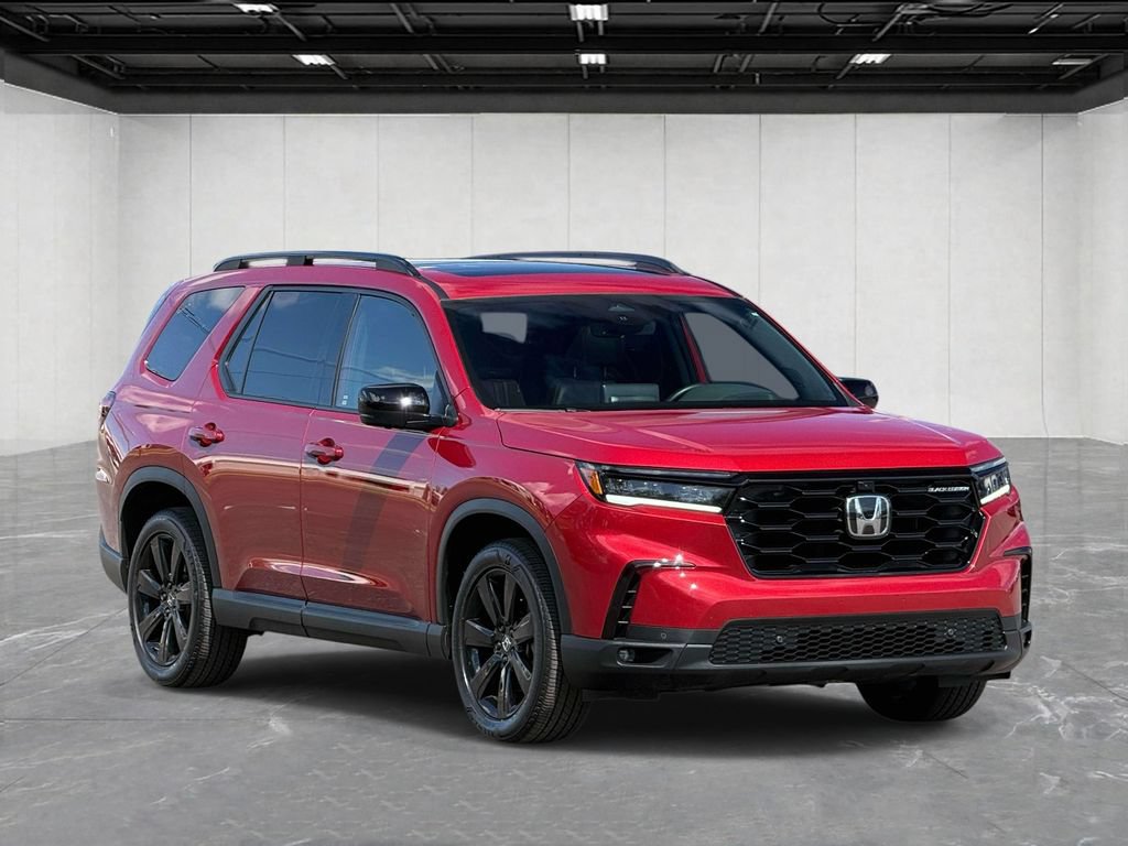Used 2025 Honda Pilot Black Edition image 3