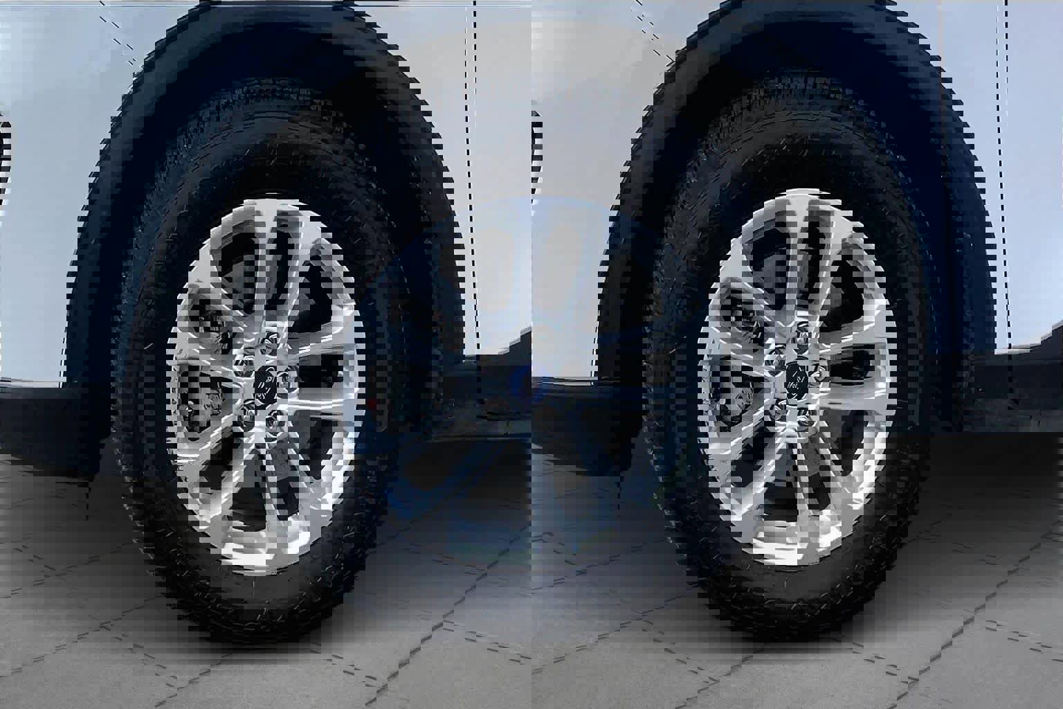 Used 2021 Ford Escape SE image 10