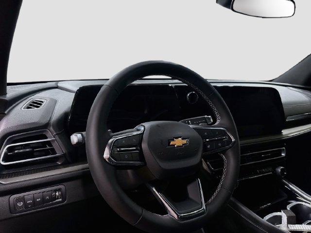 New 2027 Chevrolet Traverse LT w/ LPO, Floor Liner Package AWD/4WD image 12