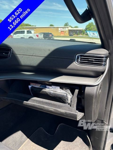 Used 2025 Jeep Wagoneer L Series II w/ 8-pass Seating Package AWD/4WD image 33