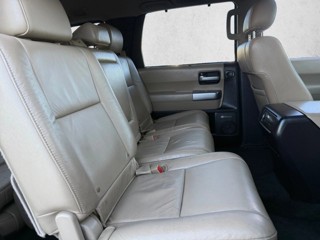 Used 2018 Toyota Sequoia Limited w/ Safety & Convenience Package AWD/4WD image 22