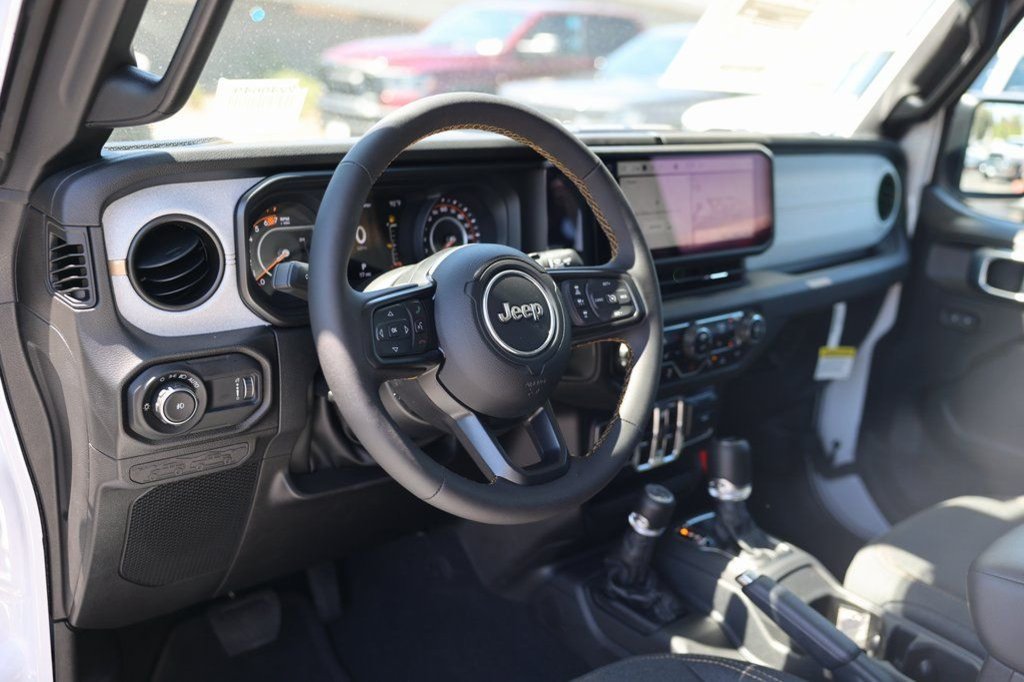 Used 2024 Jeep Wrangler Unlimited Sport AWD/4WD image 11