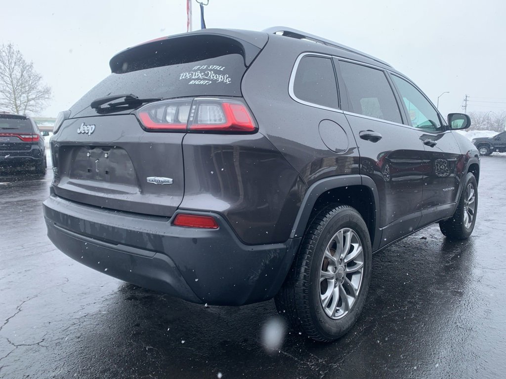 Used 2019 Jeep Cherokee Latitude Plus w/ Comfort/Convenience Group image 3
