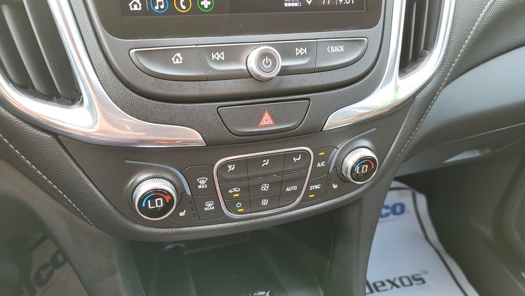 Used 2020 Chevrolet Equinox Premier w/ Premier Redline Edition FWD image 22