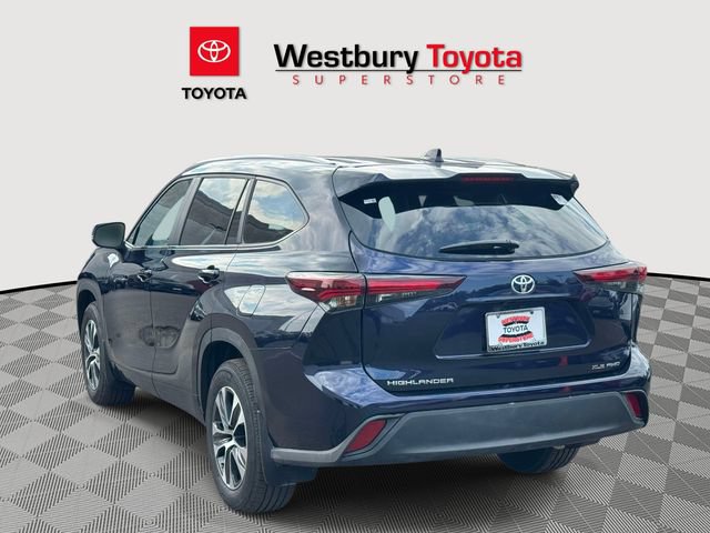 Certified 2025 Toyota Highlander XLE AWD/4WD image 11