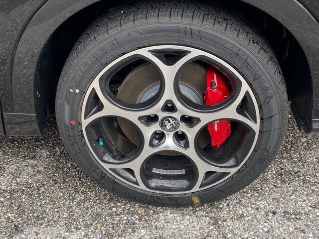 New 2024 Alfa Romeo Tonale Ti AWD/4WD image 12