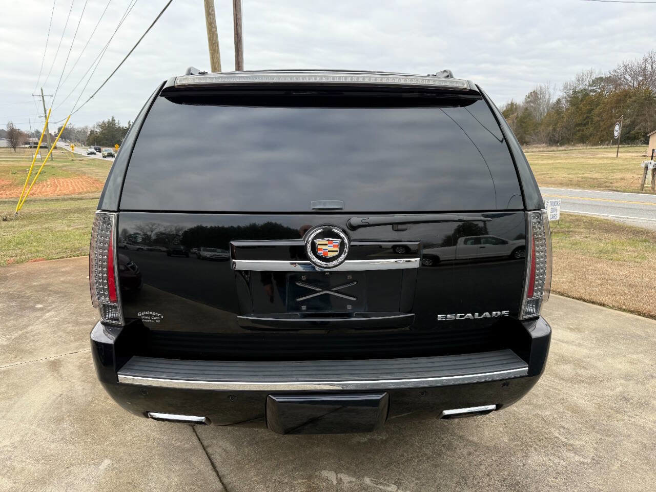 Used 2013 Cadillac Escalade Premium AWD/4WD image 3