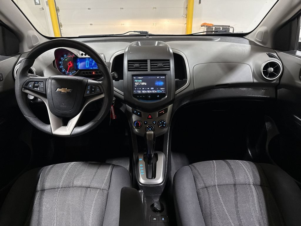 Used 2015 Chevrolet Sonic LT FWD image 10