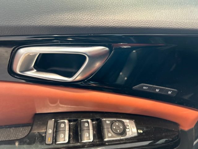 Used 2024 Kia Carnival SX FWD image 9