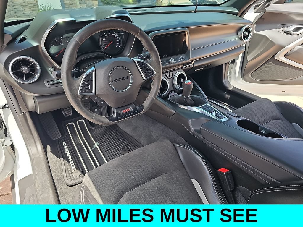 Used 2019 Chevrolet Camaro SS RWD image 15