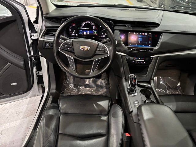 Used 2017 Cadillac XT5 Luxury w/ Driver Awareness Package AWD/4WD image 29