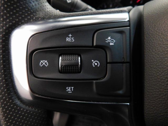 Used 2025 Chevrolet Blazer LT image 39