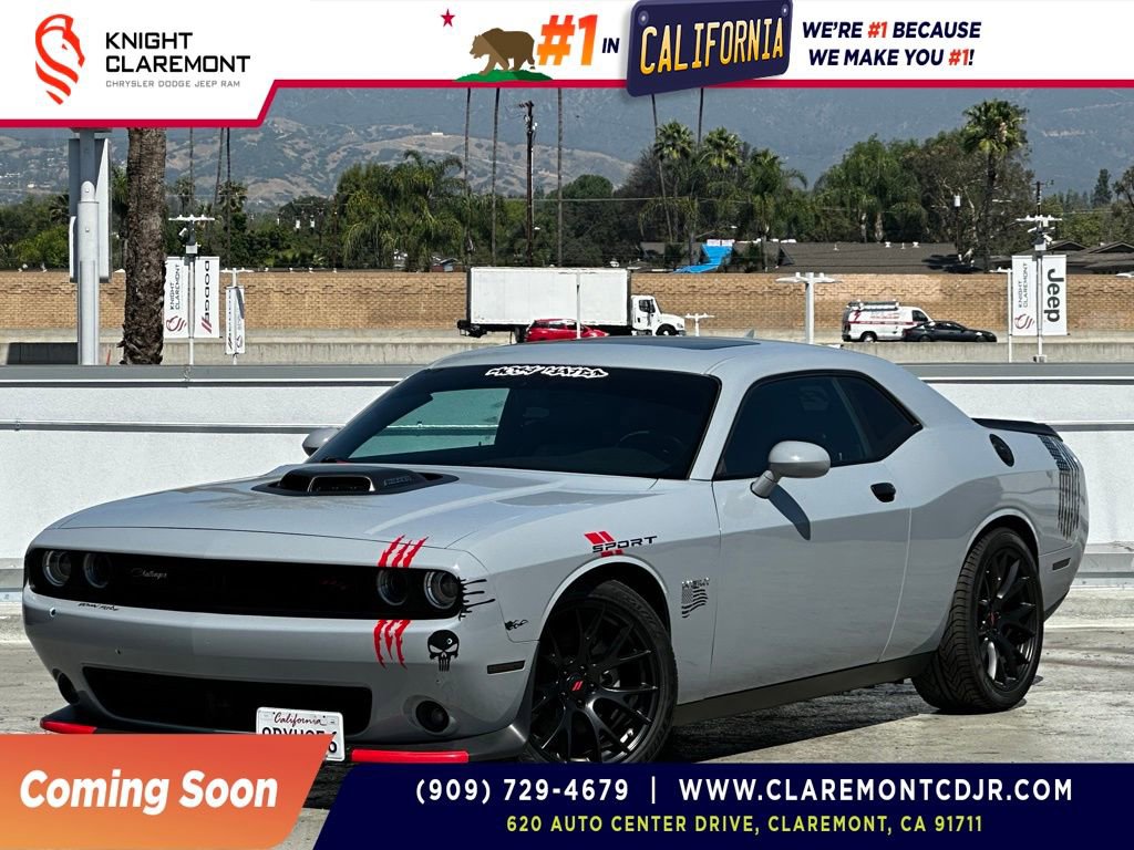 Used 2022 Dodge Challenger R/T w/ Plus Package image 1