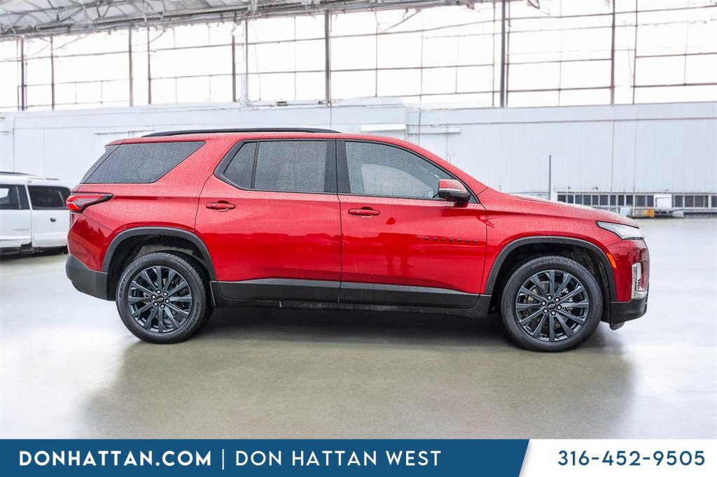Used 2023 Chevrolet Traverse RS w/ LPO, Floor Liner Package image 35