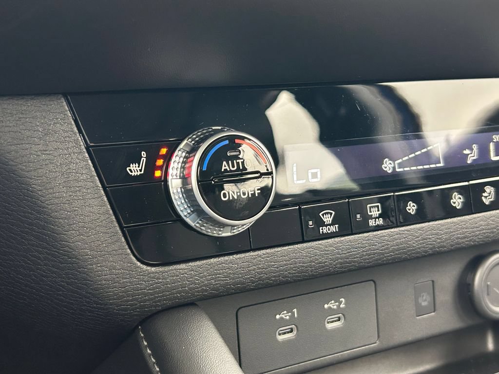 New 2026 Mitsubishi Outlander SE FWD image 29