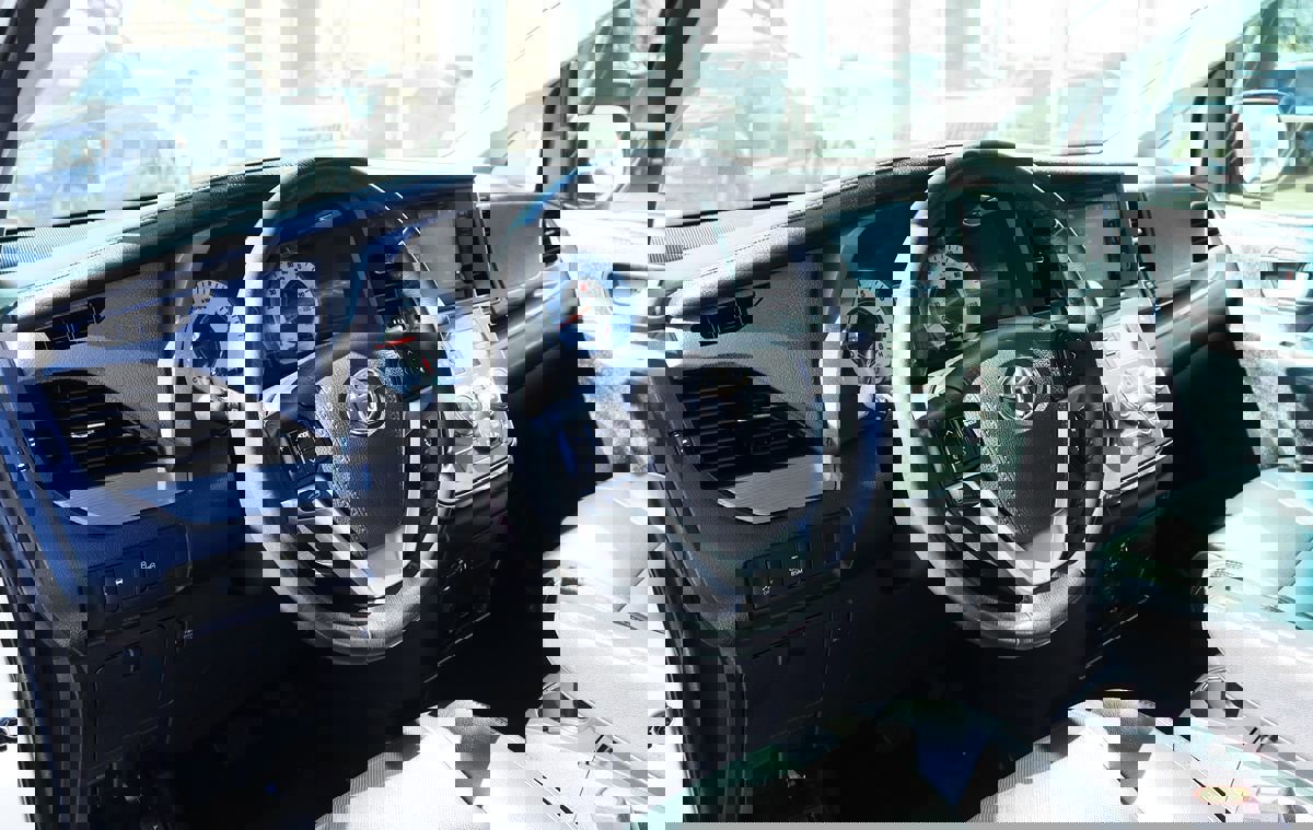 Used 2017 Toyota Sienna SE Premium image 44