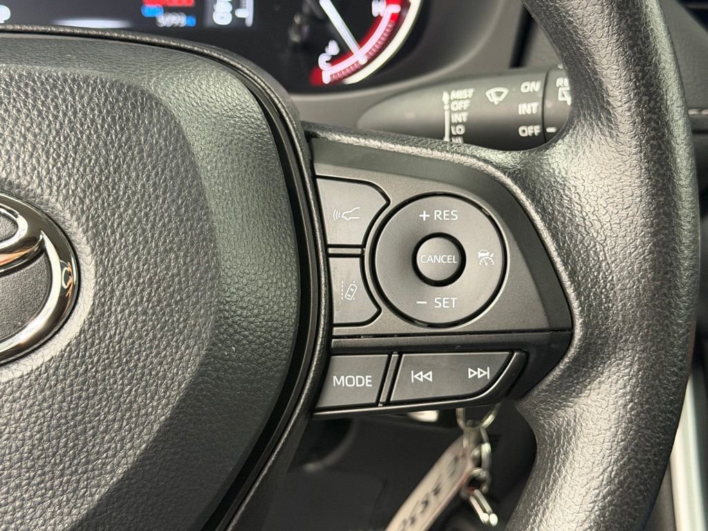 Certified 2025 Toyota RAV4 LE FWD image 26
