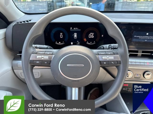 Used 2025 Hyundai Kona SE AWD/4WD image 14